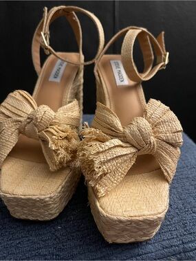Steve Madden Women’s ROMEY Natural Raffia Bow Platform Sandals Sz 9.5 NWOB